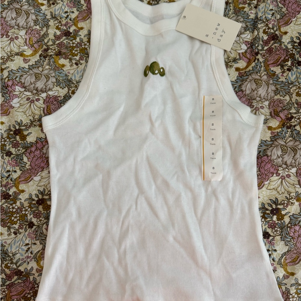 Source Unknown White Tank Top with Olive 🫒 Green Detail